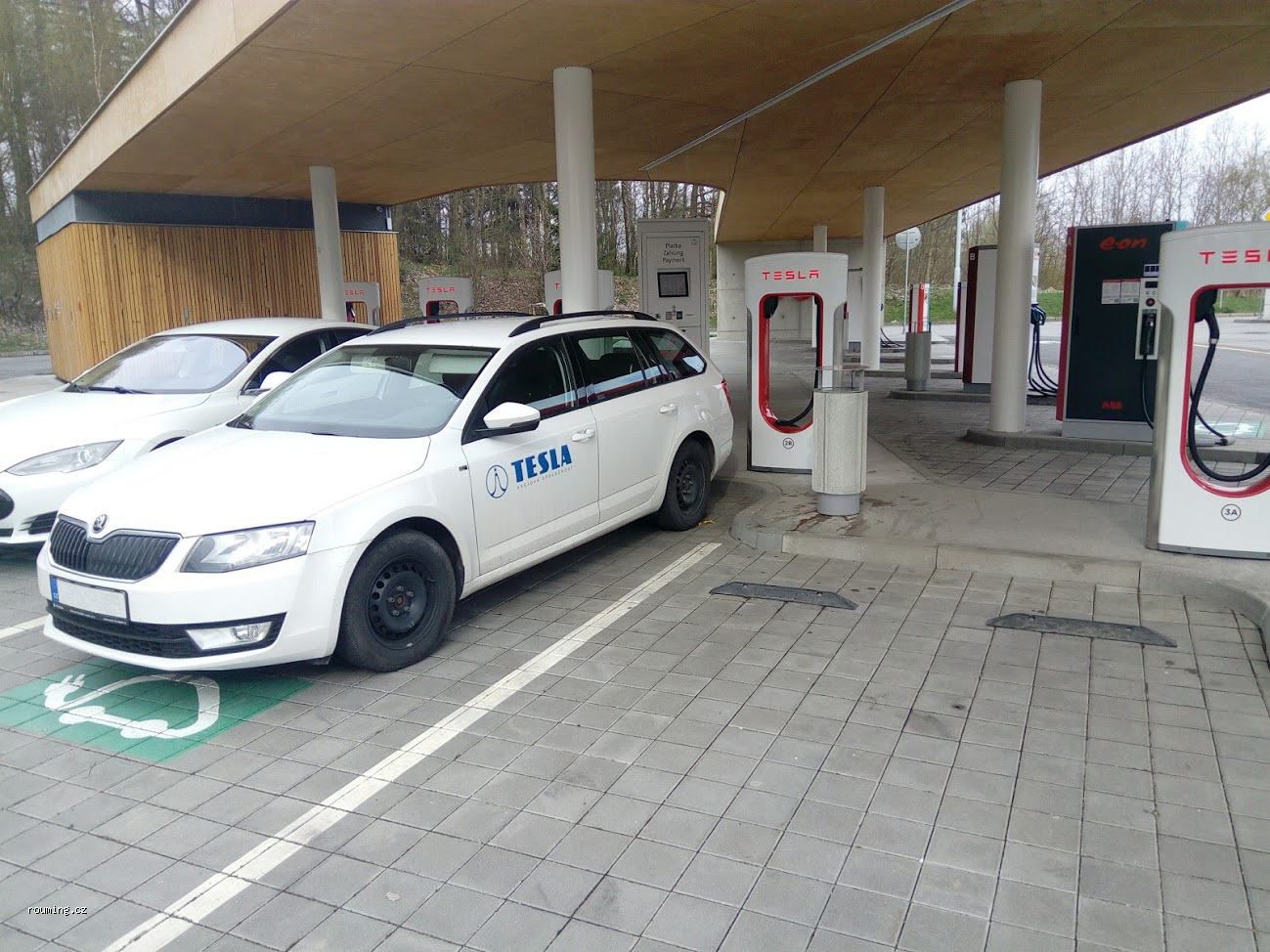 Elektromobilní humor